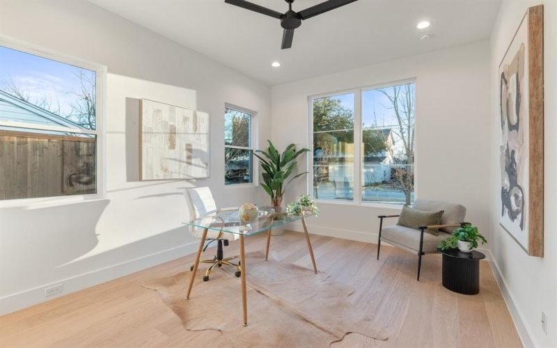 420 Hambrick Road, Dallas, TX 75218, 4 Bedrooms Bedrooms, ,5 BathroomsBathrooms,Residential,For Sale,420 Hambrick Road,0,21180060