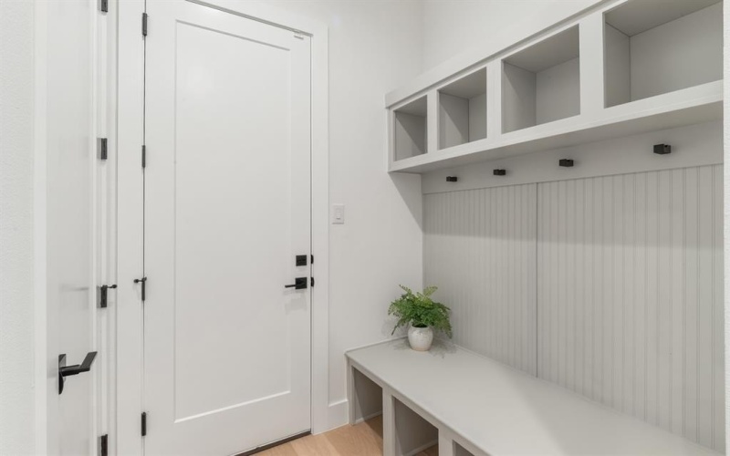 420 Hambrick Road, Dallas, TX 75218, 4 Bedrooms Bedrooms, ,5 BathroomsBathrooms,Residential,For Sale,420 Hambrick Road,0,21180060