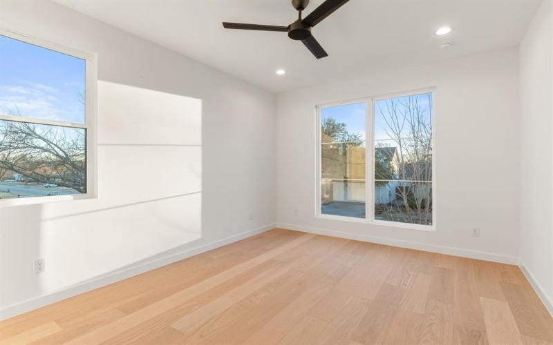 420 Hambrick Road, Dallas, TX 75218, 4 Bedrooms Bedrooms, ,5 BathroomsBathrooms,Residential,For Sale,420 Hambrick Road,0,21180060