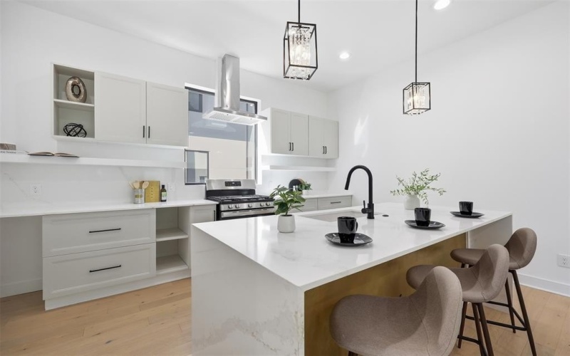 4635 Manett Street #102, Dallas, TX 75204, 2 Habitaciones Habitaciones , ,2 BañosBaños,Residential,En Venta,4635 Manett Street,0,21180177