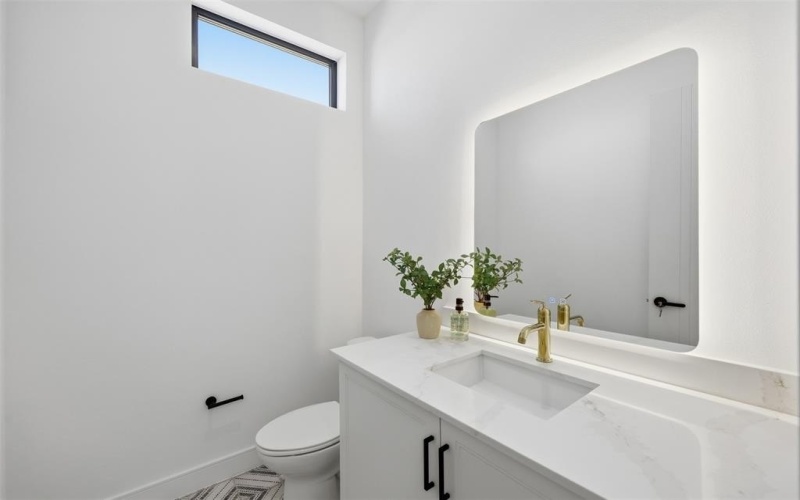 4635 Manett Street #102, Dallas, TX 75204, 2 Habitaciones Habitaciones , ,2 BañosBaños,Residential,En Venta,4635 Manett Street,0,21180177