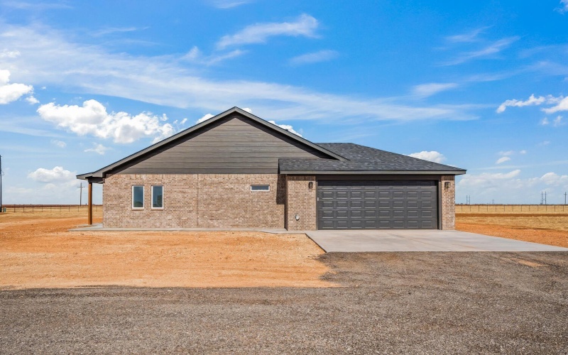 15704 N F M 179, Shallowater, TX 79363, 4 Bedrooms Bedrooms, ,2 BathroomsBathrooms,Residential,For Sale,15704 N F M 179,0,202602040