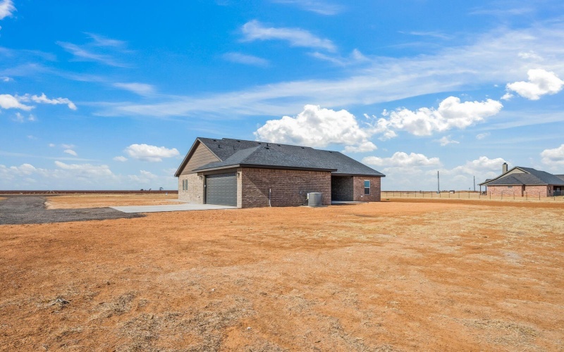 15704 N F M 179, Shallowater, TX 79363, 4 Bedrooms Bedrooms, ,2 BathroomsBathrooms,Residential,For Sale,15704 N F M 179,0,202602040