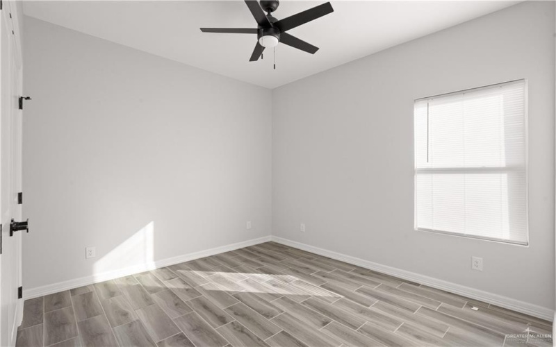 404 N Onyx Avenue unit: 3 #3, Edinburg, TX 78541, 3 Bedrooms Bedrooms, ,2 BathroomsBathrooms,Residential,For Sale,404 N Onyx Avenue unit: 3,0,494852