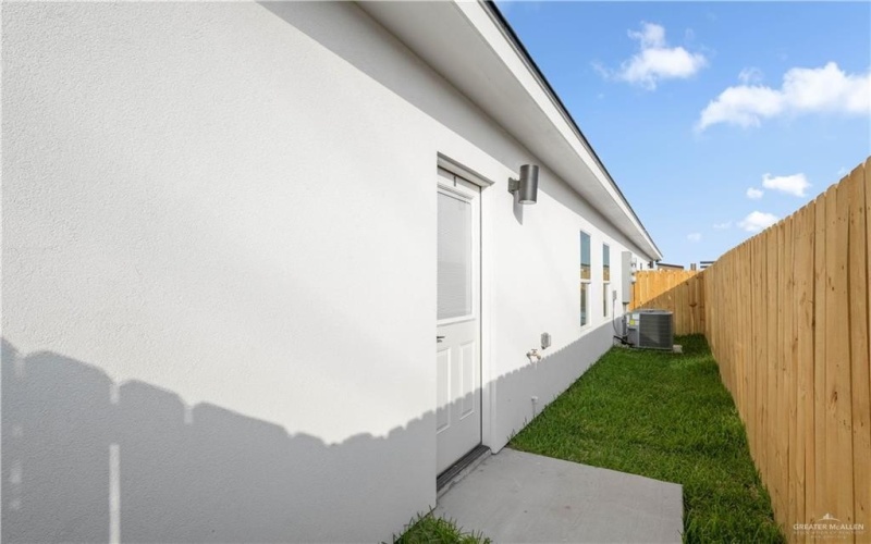 404 N Onyx Avenue unit: 3 #3, Edinburg, TX 78541, 3 Bedrooms Bedrooms, ,2 BathroomsBathrooms,Residential,For Sale,404 N Onyx Avenue unit: 3,0,494852