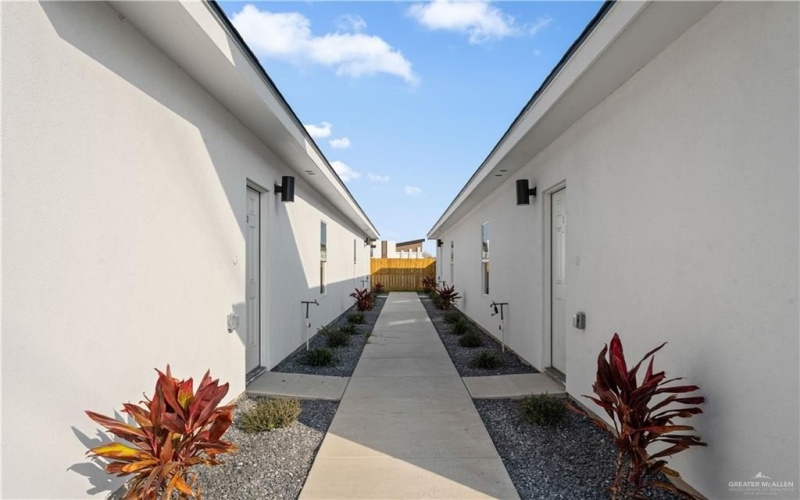 404 N Onyx Avenue unit: 3 #3, Edinburg, TX 78541, 3 Bedrooms Bedrooms, ,2 BathroomsBathrooms,Residential,For Sale,404 N Onyx Avenue unit: 3,0,494852