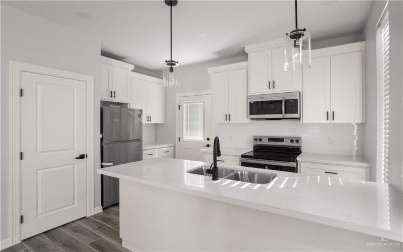 404 N Onyx Avenue unit: 3 #3, Edinburg, TX 78541, 3 Bedrooms Bedrooms, ,2 BathroomsBathrooms,Residential,For Sale,404 N Onyx Avenue unit: 3,0,494852