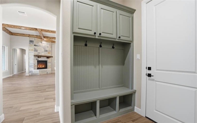 1101 Tremont Lane, Granbury, TX 76049, 3 Bedrooms Bedrooms, ,3 BathroomsBathrooms,Residential,For Sale,1101 Tremont Lane,0,21179634