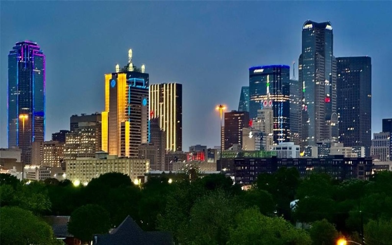 1880 Beaumont Street, Dallas, TX 75215, 4 Bedrooms Bedrooms, ,5 BathroomsBathrooms,Residential,For Sale,1880 Beaumont Street,0,21180280