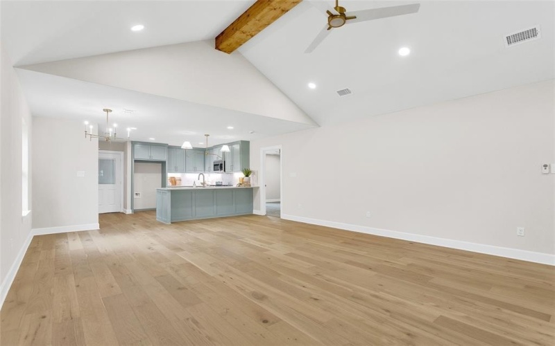 113 W Magnolia Street, Troup, TX 75789, 3 Bedrooms Bedrooms, ,2 BathroomsBathrooms,Residential,For Sale,113 W Magnolia Street,0,21180343