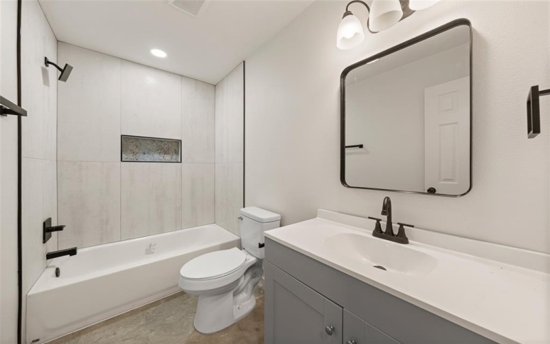 1510 N 7TH Street, Waco, TX 76707, 6 Habitaciones Habitaciones , ,5 BañosBaños,Residential Multi Family,En Venta,1510 N 7TH Street,0,21180407