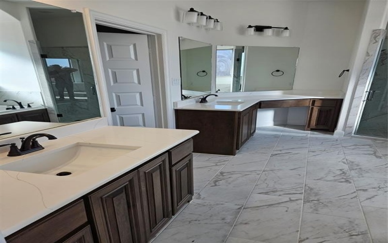 385 Willie's Court, Whitesboro, TX 76273, 6 Habitaciones Habitaciones , ,3 BañosBaños,Residential,En Venta,385 Willie's Court,0,21180438