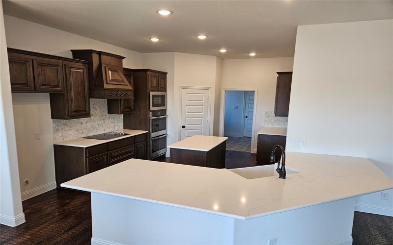 385 Willie's Court, Whitesboro, TX 76273, 6 Habitaciones Habitaciones , ,3 BañosBaños,Residential,En Venta,385 Willie's Court,0,21180438