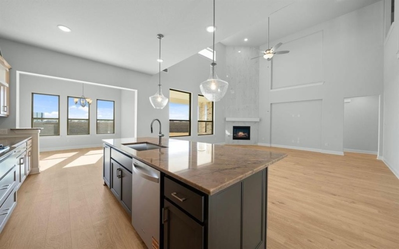 2229 Birch Street, Mansfield, TX 76063, 5 Habitaciones Habitaciones , ,5 BañosBaños,Residential,En Venta,2229 Birch Street,0,21180479