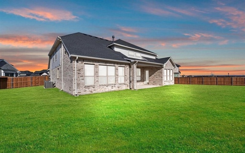 2229 Birch Street, Mansfield, TX 76063, 5 Habitaciones Habitaciones , ,5 BañosBaños,Residential,En Venta,2229 Birch Street,0,21180479