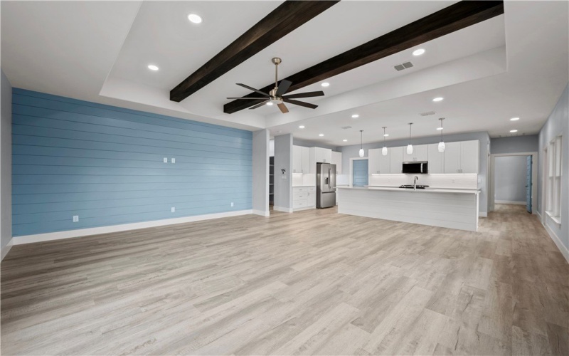 151 Front St, Rockport, TX 78382, 3 Bedrooms Bedrooms, ,2 BathroomsBathrooms,Residential,For Sale,151 Front St,0,471623