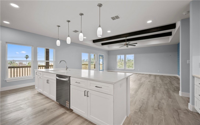 151 Front St, Rockport, TX 78382, 3 Bedrooms Bedrooms, ,2 BathroomsBathrooms,Residential,For Sale,151 Front St,0,471623