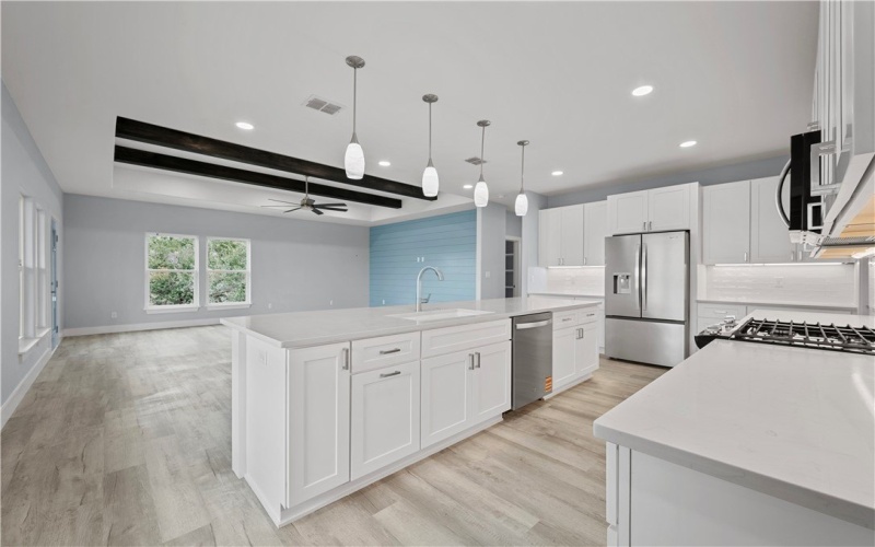 151 Front St, Rockport, TX 78382, 3 Bedrooms Bedrooms, ,2 BathroomsBathrooms,Residential,For Sale,151 Front St,0,471623