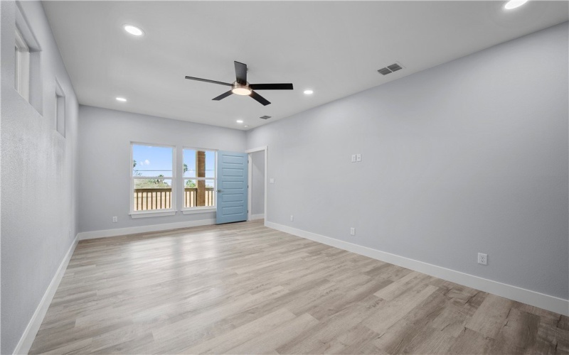 151 Front St, Rockport, TX 78382, 3 Bedrooms Bedrooms, ,2 BathroomsBathrooms,Residential,For Sale,151 Front St,0,471623