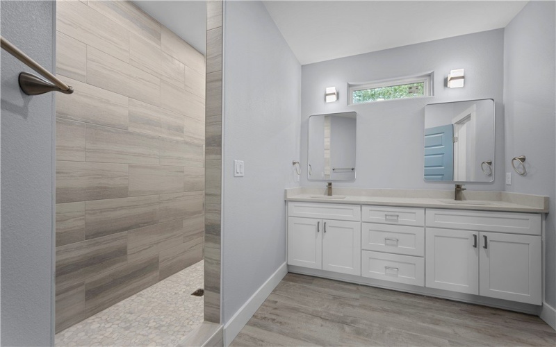 151 Front St, Rockport, TX 78382, 3 Bedrooms Bedrooms, ,2 BathroomsBathrooms,Residential,For Sale,151 Front St,0,471623