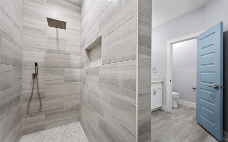 151 Front St, Rockport, TX 78382, 3 Bedrooms Bedrooms, ,2 BathroomsBathrooms,Residential,For Sale,151 Front St,0,471623