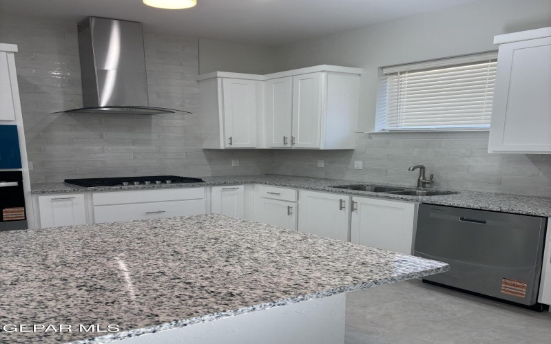 232 Canyon Terrace Drive, El Paso, TX 79902, 3 Bedrooms Bedrooms, ,2 BathroomsBathrooms,Residential,For Sale,232 Canyon Terrace Drive,0,938223