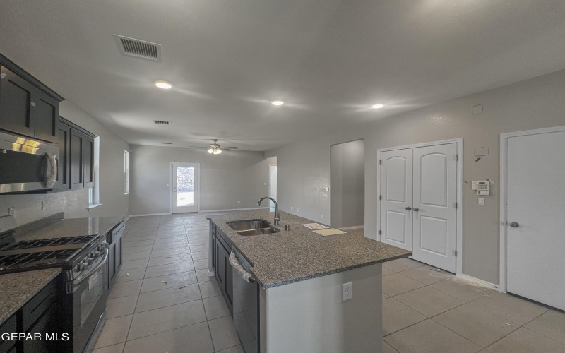 15165 Resolve Drive, El Paso, TX 79938, 3 Bedrooms Bedrooms, ,1 BathroomBathrooms,Residential,For Sale,15165 Resolve Drive,0,938233