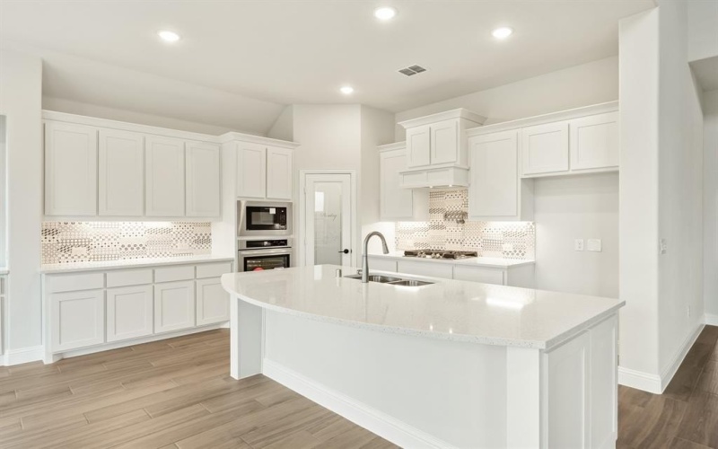 2316 Saint Andrews Way, Royse City, TX 75189, 5 Bedrooms Bedrooms, ,5 BathroomsBathrooms,Residential,For Sale,2316 Saint Andrews Way,20575231