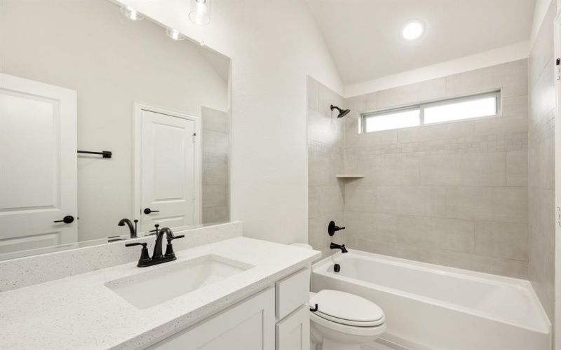 2316 Saint Andrews Way, Royse City, TX 75189, 5 Bedrooms Bedrooms, ,5 BathroomsBathrooms,Residential,For Sale,2316 Saint Andrews Way,20575231
