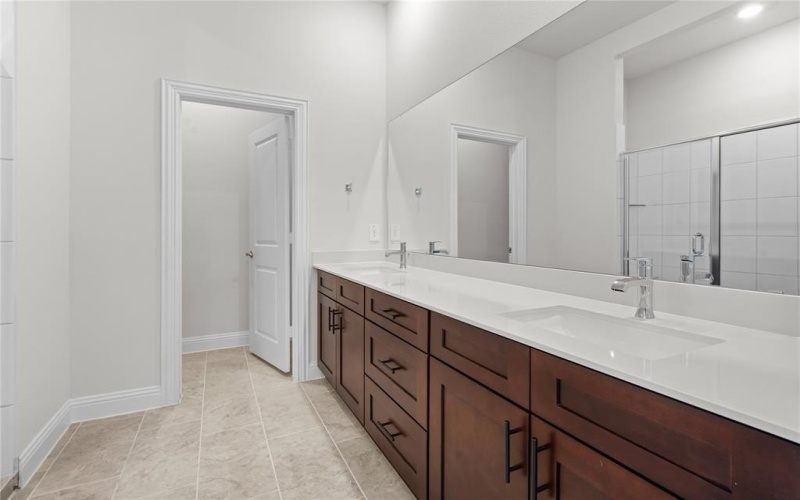 725 Oakridge Trail, Richardson, TX 75080, 4 Habitaciones Habitaciones , ,3 BañosBaños,Residential,En Venta,725 Oakridge Trail,0,21180673