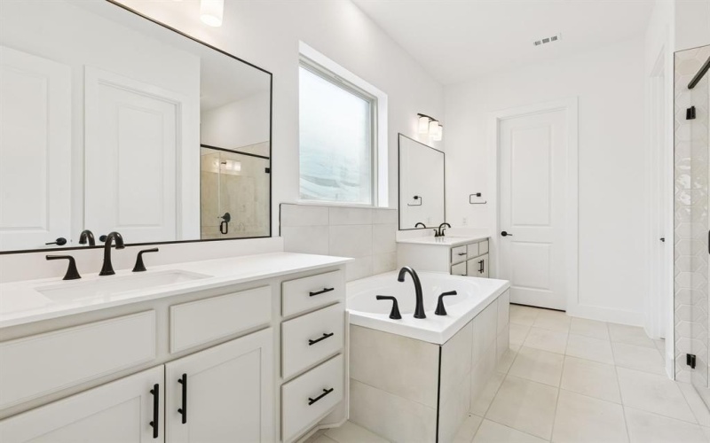 4720 Bishop Street, McKinney, TX 75071, 4 Habitaciones Habitaciones , ,5 BañosBaños,Residential,En Venta,4720 Bishop Street,0,21180772