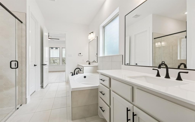 4720 Bishop Street, McKinney, TX 75071, 4 Habitaciones Habitaciones , ,5 BañosBaños,Residential,En Venta,4720 Bishop Street,0,21180772