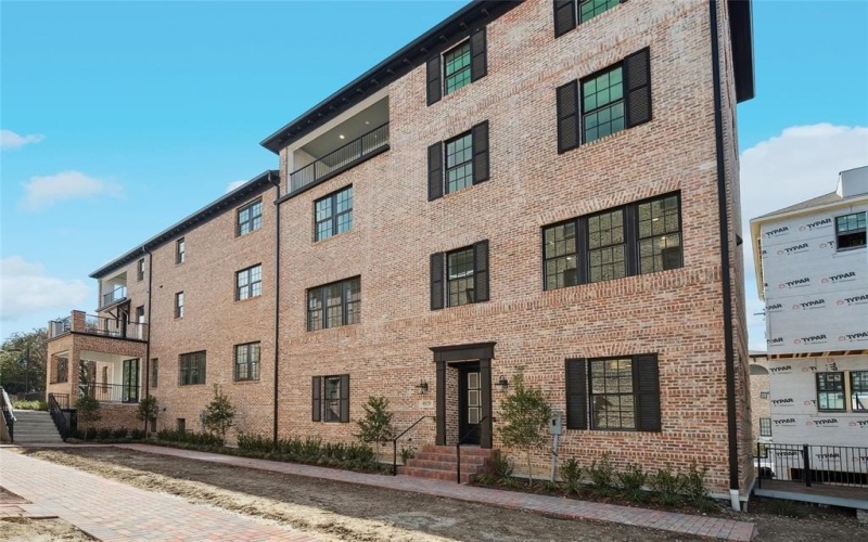 4070 Oak Circle, Addison, TX 75001, 4 Habitaciones Habitaciones , ,5 BañosBaños,Residential,En Venta,4070 Oak Circle,0,21180794