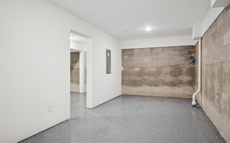 4070 Oak Circle, Addison, TX 75001, 4 Habitaciones Habitaciones , ,5 BañosBaños,Residential,En Venta,4070 Oak Circle,0,21180794