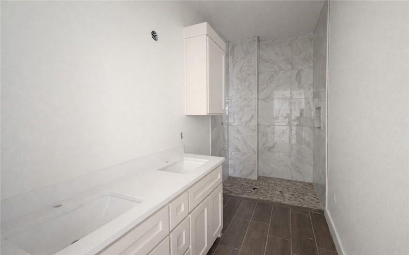 1489 Natasha Lane, Corpus Christi, TX 78415, 5 Bedrooms Bedrooms, ,3 BathroomsBathrooms,Residential,For Sale,1489 Natasha Lane,0,471696