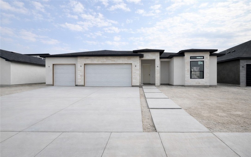 1489 Natasha Lane, Corpus Christi, TX 78415, 5 Bedrooms Bedrooms, ,3 BathroomsBathrooms,Residential,For Sale,1489 Natasha Lane,0,471696