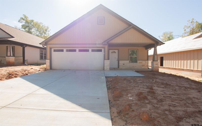 1116 Park St, Tyler, TX 75702, 3 Bedrooms Bedrooms, ,2 BathroomsBathrooms,Residential,For Sale,1116 Park St,0,26002193