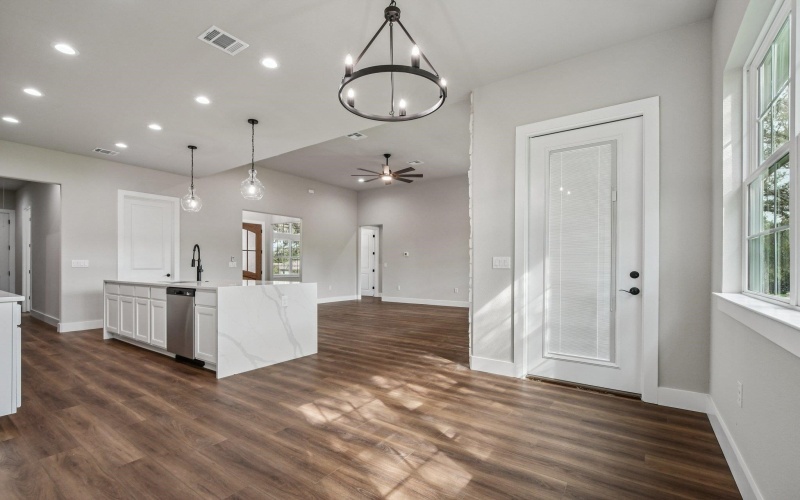 242 Sunday Drive, Burnet, TX 78611, 4 Habitaciones Habitaciones , ,3 BañosBaños,Residential,En Venta,242 Sunday Drive,0,175314