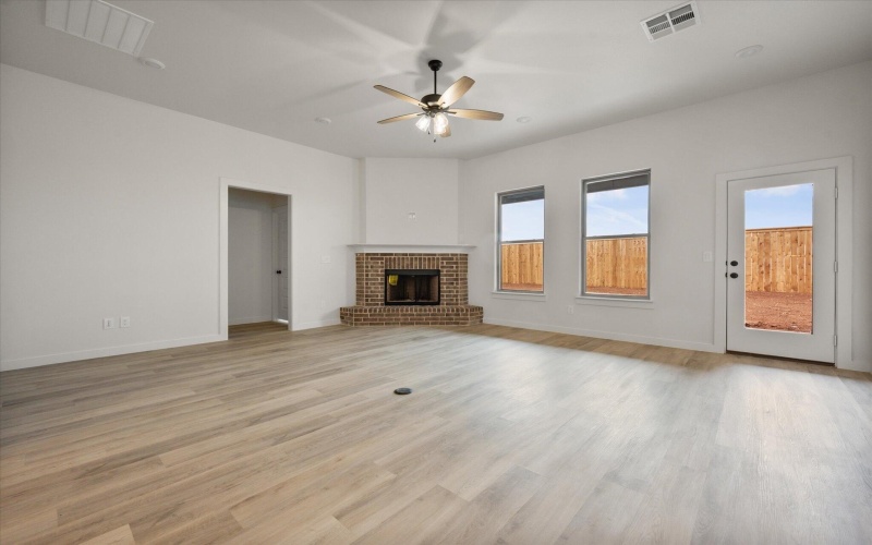 2903 Tractor Avenue, Wolfforth, TX 79382, 4 Habitaciones Habitaciones , ,3 BañosBaños,Residential,En Venta,2903 Tractor Avenue,0,202602075