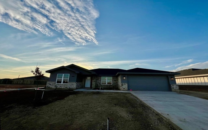 1305 Johnny Lane, San Angelo, TX 76905, 4 Habitaciones Habitaciones , ,2 BañosBaños,Residential,En Venta,1305 Johnny Lane,0,131657