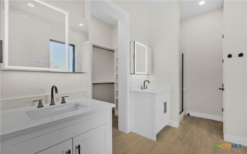 106 Broken Bow, Horseshoe Bay, TX 78657, 4 Habitaciones Habitaciones , ,3 BañosBaños,Residential,En Venta,106 Broken Bow,0,601899