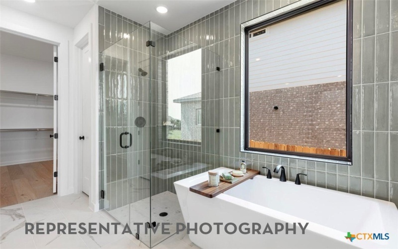 247 White Oak, Castroville, TX 78009, 4 Bedrooms Bedrooms, ,5 BathroomsBathrooms,Residential,For Sale,247 White Oak,0,604676