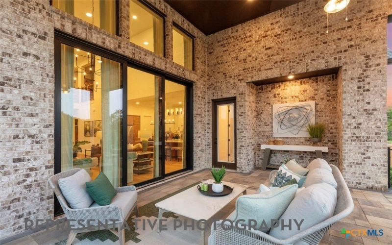 247 White Oak, Castroville, TX 78009, 4 Bedrooms Bedrooms, ,5 BathroomsBathrooms,Residential,For Sale,247 White Oak,0,604676