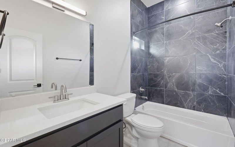 9724 Calle Cancun Street, El Paso, TX 79927, 5 Bedrooms Bedrooms, ,3 BathroomsBathrooms,Residential,For Sale,9724 Calle Cancun Street,0,938278