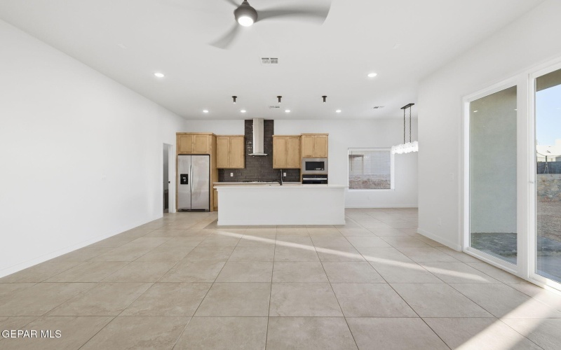 9724 Calle Cancun Street, El Paso, TX 79927, 5 Bedrooms Bedrooms, ,3 BathroomsBathrooms,Residential,For Sale,9724 Calle Cancun Street,0,938278