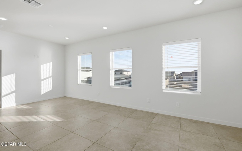 9736 Calle Cancun Street, El Paso, TX 79927, 5 Habitaciones Habitaciones , ,3 BañosBaños,Residential,En Venta,9736 Calle Cancun Street,0,938281