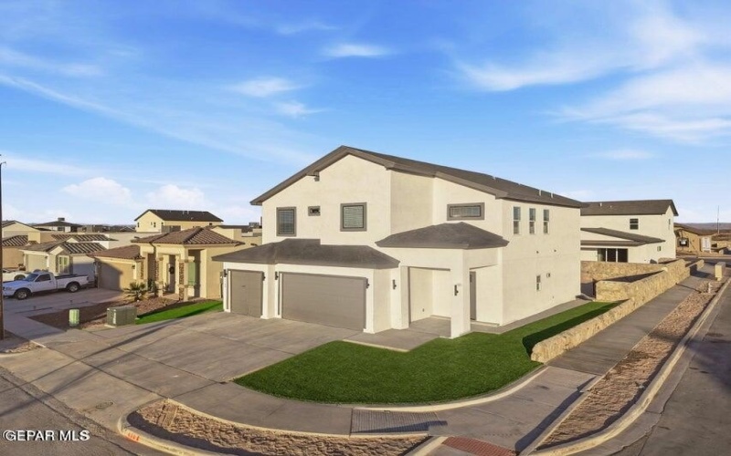 9736 Calle Cancun Street, El Paso, TX 79927, 5 Habitaciones Habitaciones , ,3 BañosBaños,Residential,En Venta,9736 Calle Cancun Street,0,938281