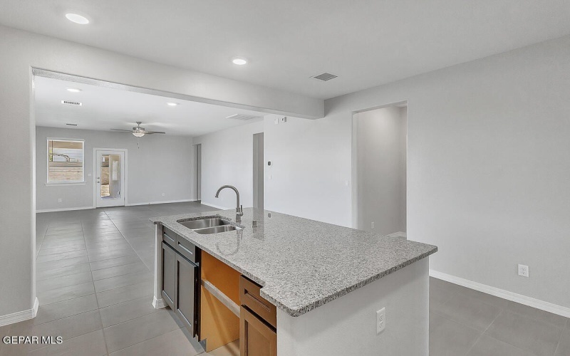 3844 Bubble Place, El Paso, TX 79938, 4 Habitaciones Habitaciones , ,1 BañoBaños,Residential,En Venta,3844 Bubble Place,0,938286