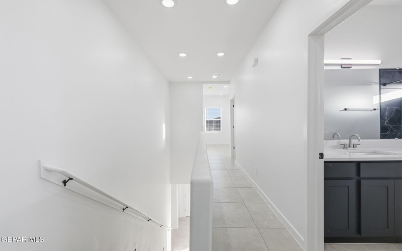 9748 Calle Cancun Street, El Paso, TX 79927, 5 Habitaciones Habitaciones , ,3 BañosBaños,Residential,En Venta,9748 Calle Cancun Street,0,938289