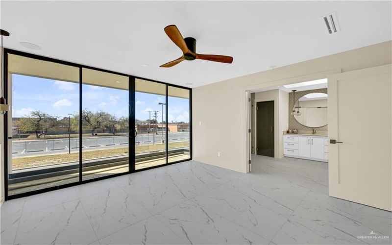 1406 S 7th Avenue, Edinburg, TX 78539, 2 Bedrooms Bedrooms, ,2 BathroomsBathrooms,Residential,For Sale,1406 S 7th Avenue,0,491276